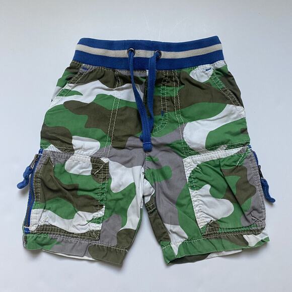Mini Boden Green Camo Techno Shorts - Picture 1 of 2